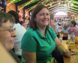 a friendly American fairgoer