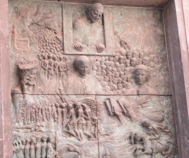 St Nicholas doorway - Pope detail