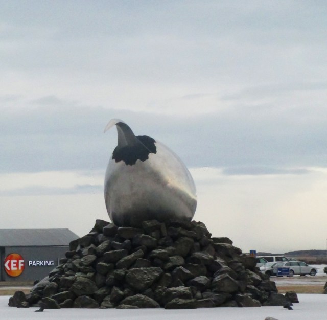 Jet Nest / gooseberry